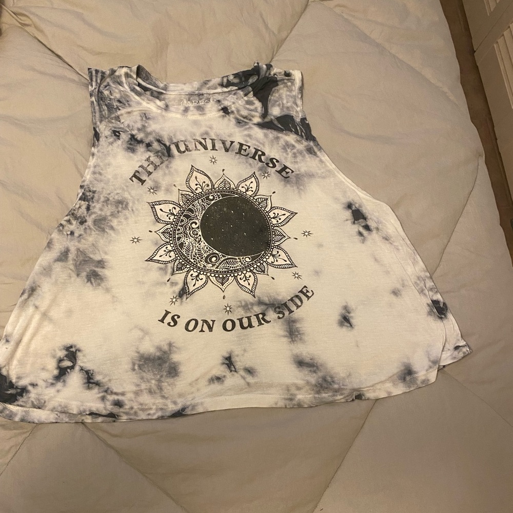 Soft loose fitting crop top. 19” long